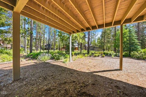 Tiny photo for 57715 Poplar Loop, Sunriver, OR 97707 (MLS # 220224552)