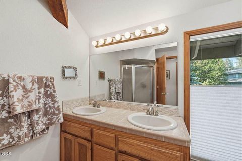Tiny photo for 57715 Poplar Loop, Sunriver, OR 97707 (MLS # 220224552)