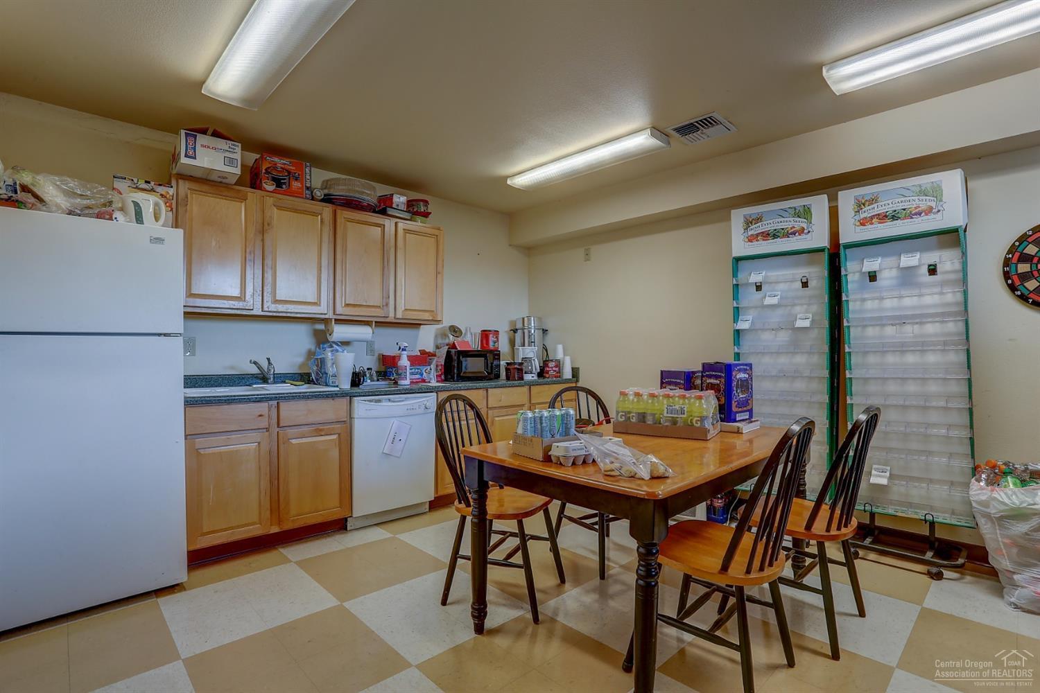 CLAB - Commercial Sale