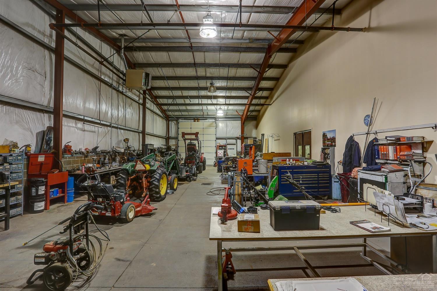 CLAB - Commercial Sale