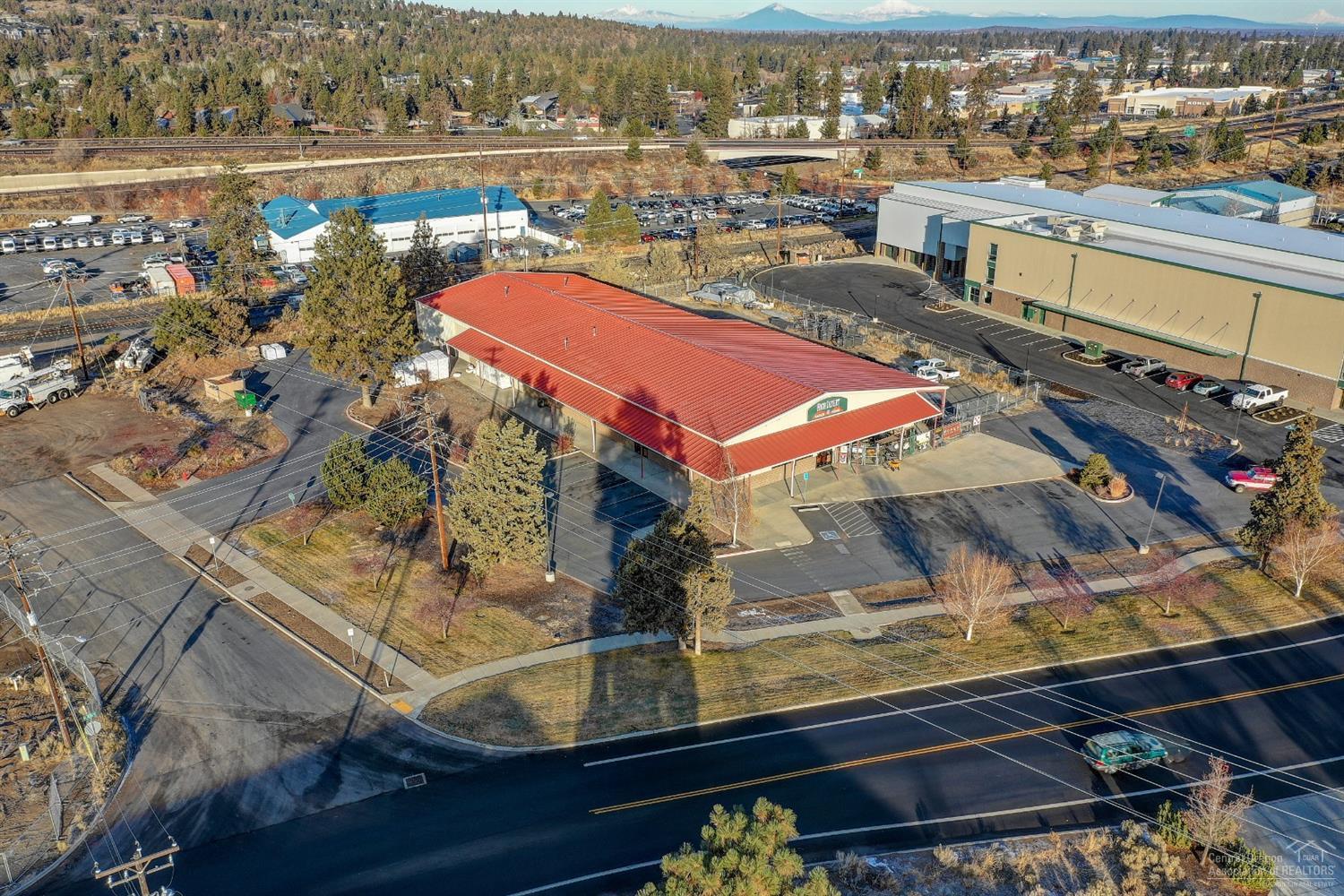 CLAB - Commercial Sale