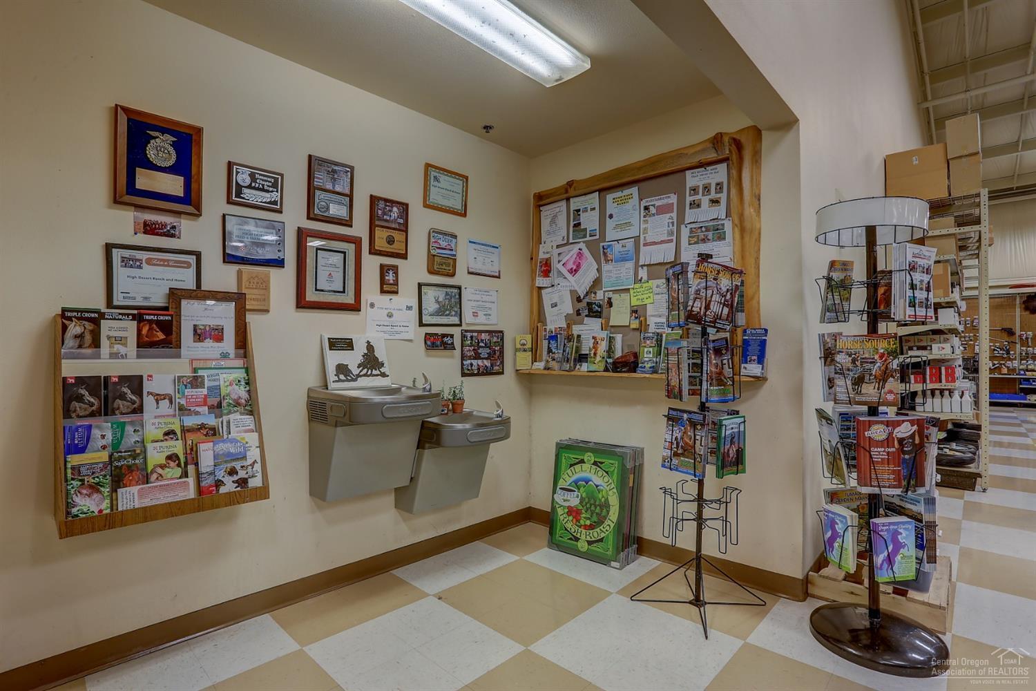 CLAB - Commercial Sale