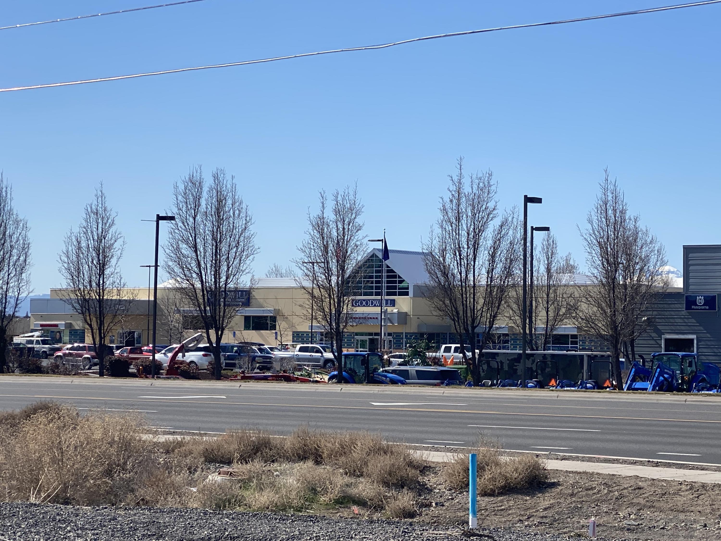 CLAR - Commercial Sale