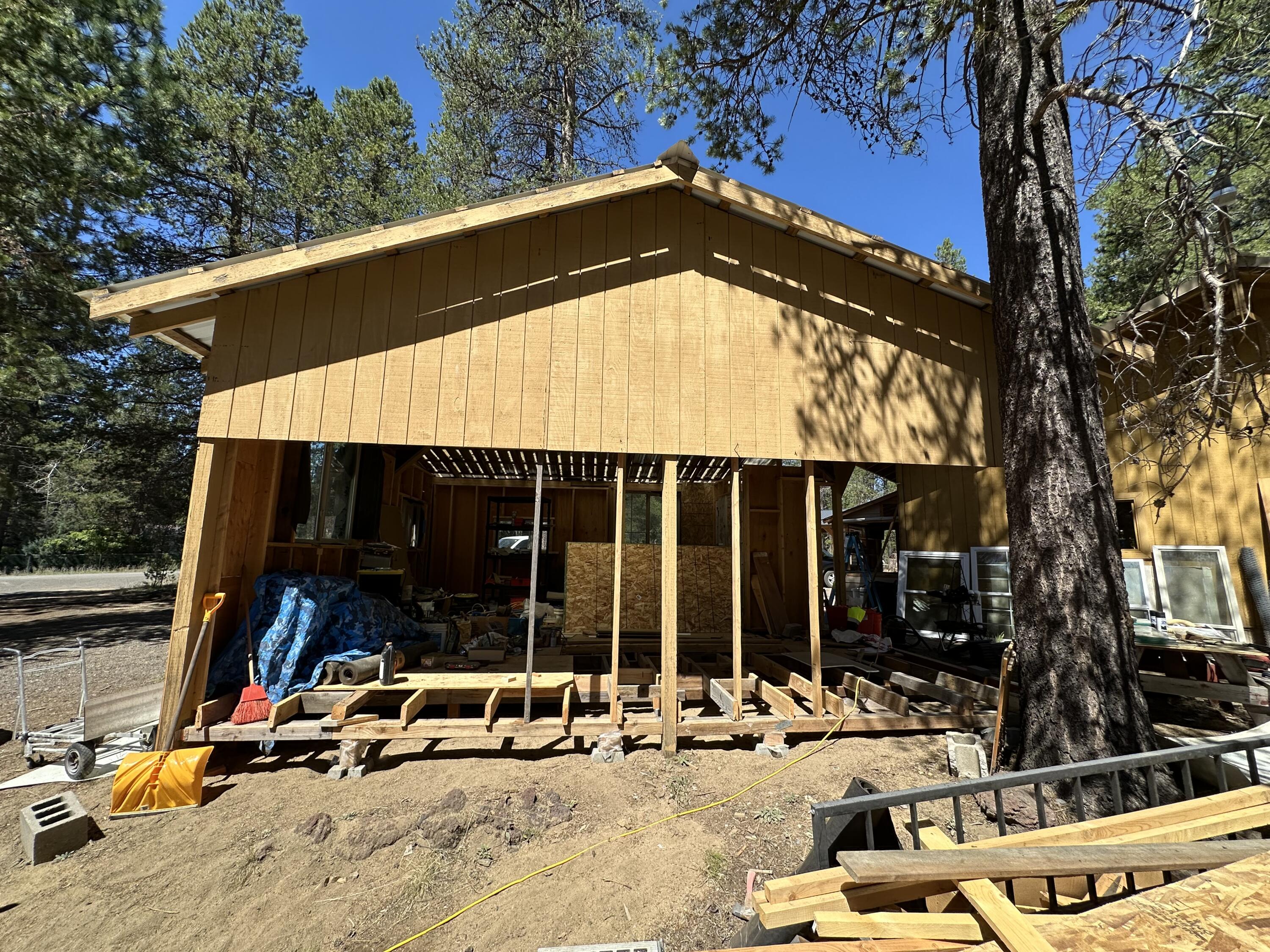 Bieler Boys Est - Land