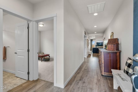 Tiny photo for 1546 NW Varnish Place, Redmond, OR 97756 (MLS # 220224845)
