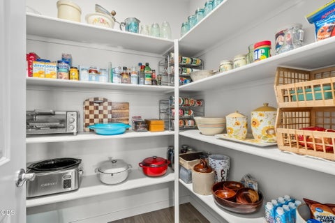 Tiny photo for 1546 NW Varnish Place, Redmond, OR 97756 (MLS # 220224845)