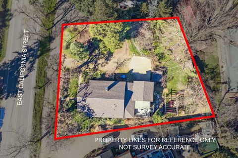 Tiny photo for 645 E California Street, Jacksonville, OR 97530 (MLS # 220217086)