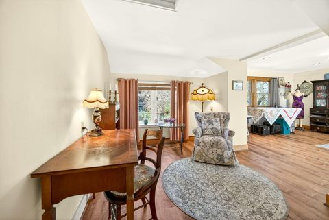 Tiny photo for 645 E California Street, Jacksonville, OR 97530 (MLS # 220217086)