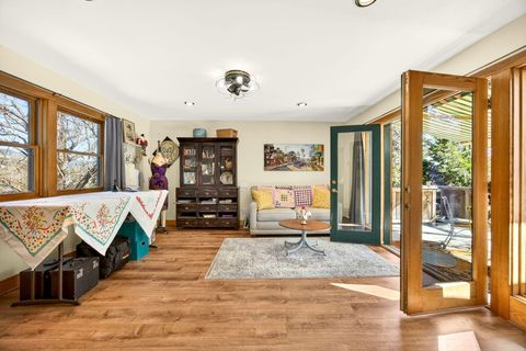 Tiny photo for 645 E California Street, Jacksonville, OR 97530 (MLS # 220217086)