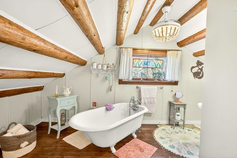 Tiny photo for 645 E California Street, Jacksonville, OR 97530 (MLS # 220217086)