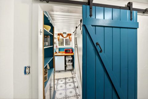 Tiny photo for 645 E California Street, Jacksonville, OR 97530 (MLS # 220217086)