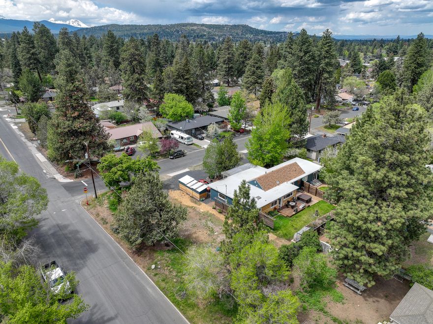 Rare flat Mid-town lot ready to build an investment property or your close in Bend home. A highly desirable and convenient location on the corner of 10th and Franklin. Close to Pilot Butte, Juniper Park, Bend High, and less than 1.5 miles to downtown Bend. The 0.11 acre lot could easily accommodate a home with ADU or duplex (please perform due diligence with the city). Come see the possibilities!