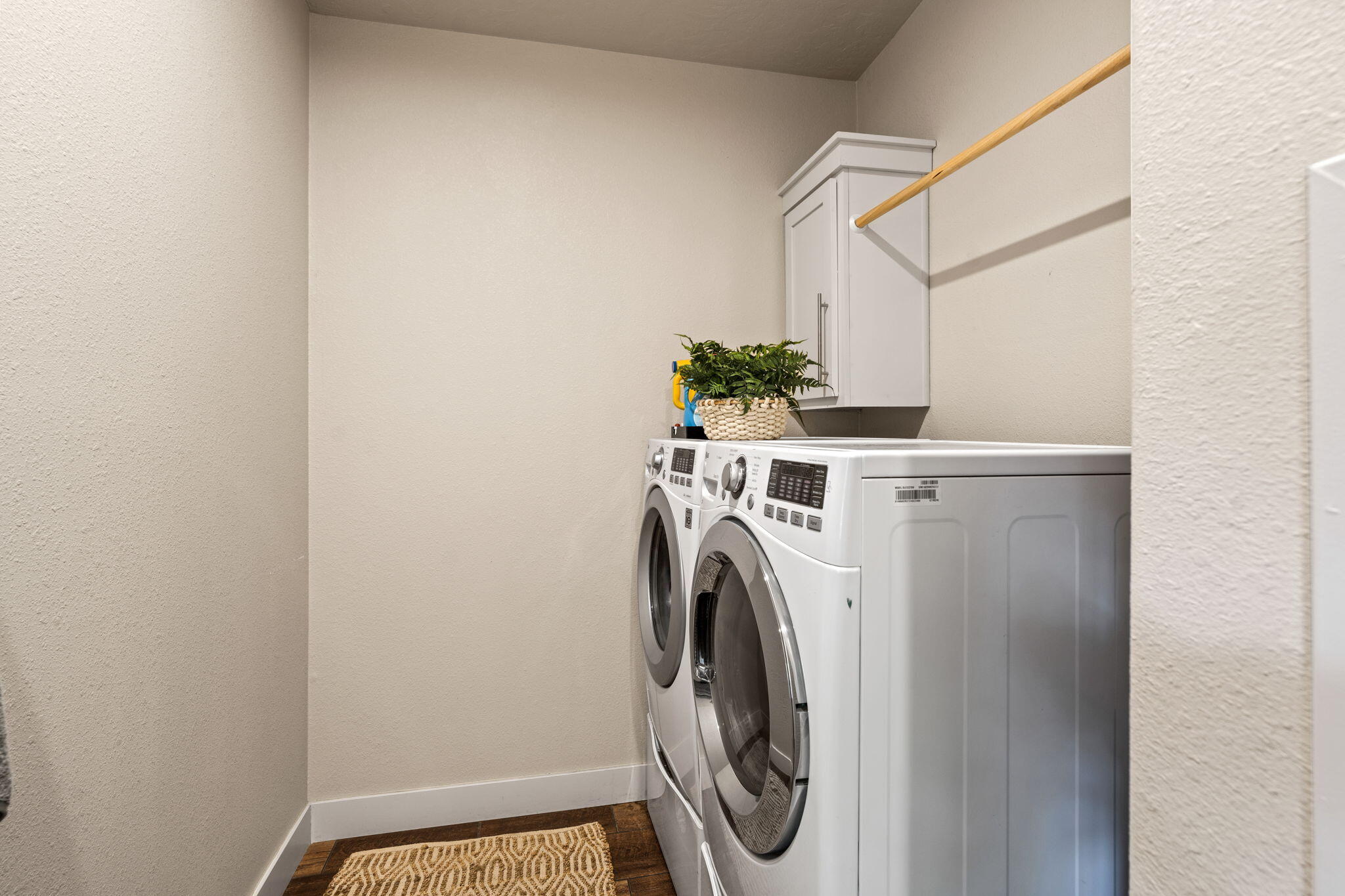 Ponderosa Pines - Residential