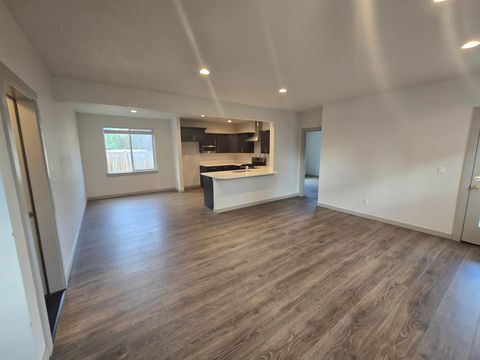 Tiny photo for 16480 Carter Court, La Pine, OR 97739 (MLS # 220209758)