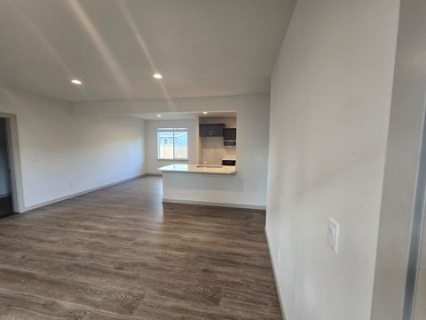Tiny photo for 16480 Carter Court, La Pine, OR 97739 (MLS # 220209758)