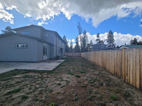 Tiny photo for 16480 Carter Court, La Pine, OR 97739 (MLS # 220209758)