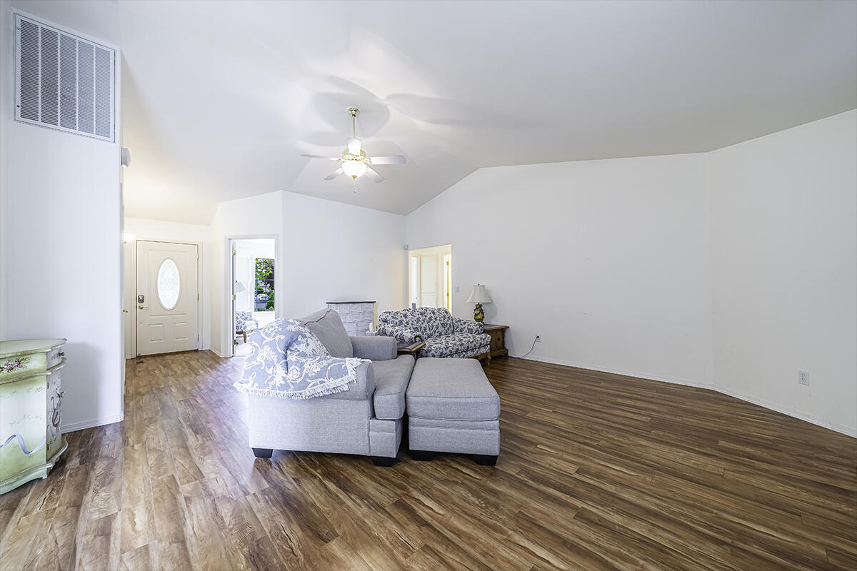 1006 Parkdale Avenue