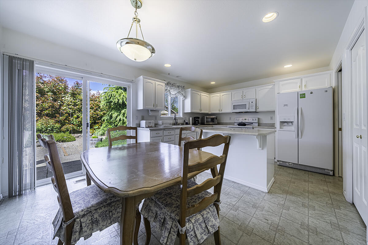 1006 Parkdale Avenue