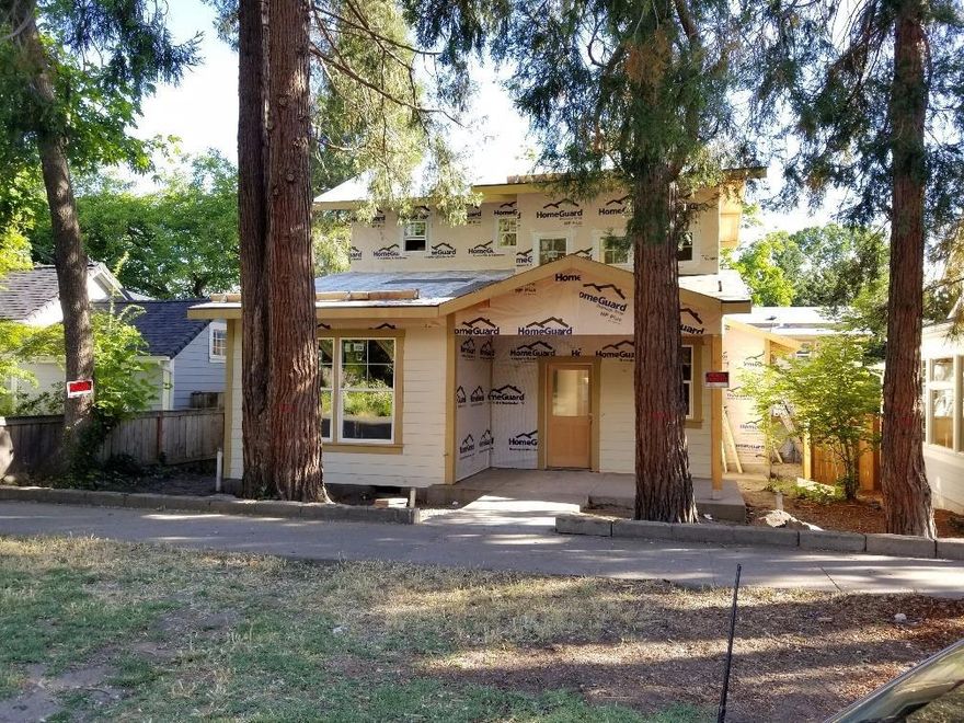 Beautiful new construction by Chris Adderson in the heart of Downtown Ashland. This 3bed, 2.5 bath home features quality finishes throughout with spacious living areas, large windows, sliding doors, & every modern convenience. The gourmet kitchen has a large island with seating, top of the line appliances and lighting. Main level master with large walk-in closet and a beautiful bathroom with marble, double vanity sinks tub & walk-in shower. Upstairs you will find 2 additional bedrooms and a full bath with an oversized soaking tub and tile surround. Close to schools, parks, bike path, Shakespeare Festival and all that downtown Ashland offers. Enjoy the .14 ac lot from the expansive decking with a lovely, flat, usable yard. Beautiful additional suite above garage with full bath and kitchenette that can be a legal second residence or perfect for visitors.