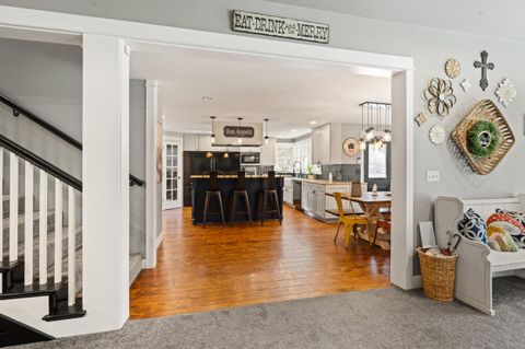 Tiny photo for 18781 E Evans Creek Road, Rogue River, OR 97537 (MLS # 220214903)