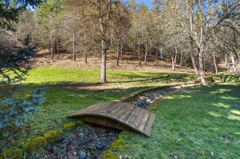 Tiny photo for 18781 E Evans Creek Road, Rogue River, OR 97537 (MLS # 220214903)