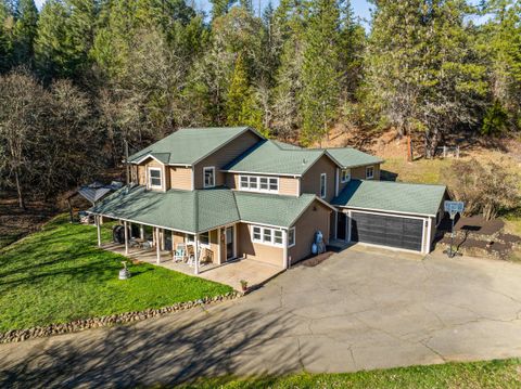 Tiny photo for 18781 E Evans Creek Road, Rogue River, OR 97537 (MLS # 220214903)