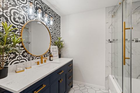 Tiny photo for 18781 E Evans Creek Road, Rogue River, OR 97537 (MLS # 220214903)