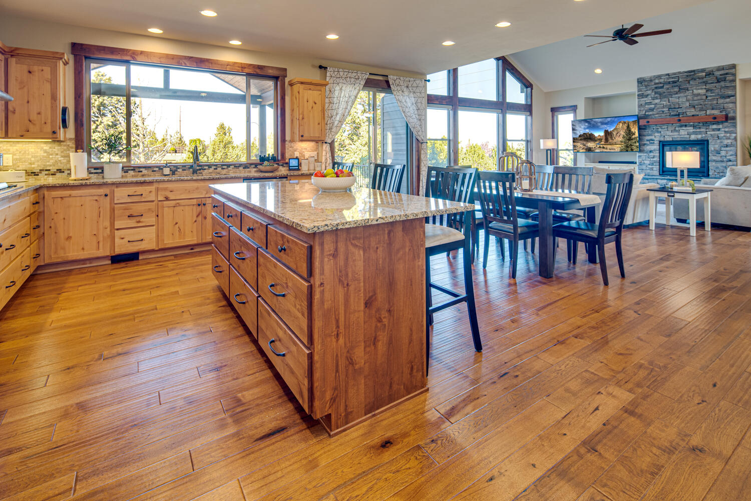 Eagle Crest - Residential