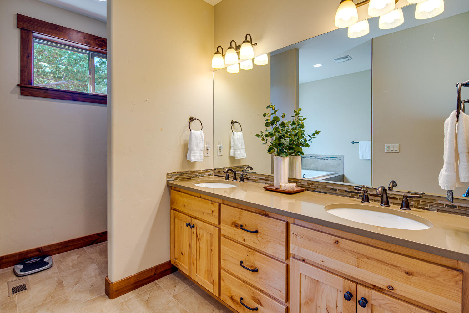 Eagle Crest - Residential