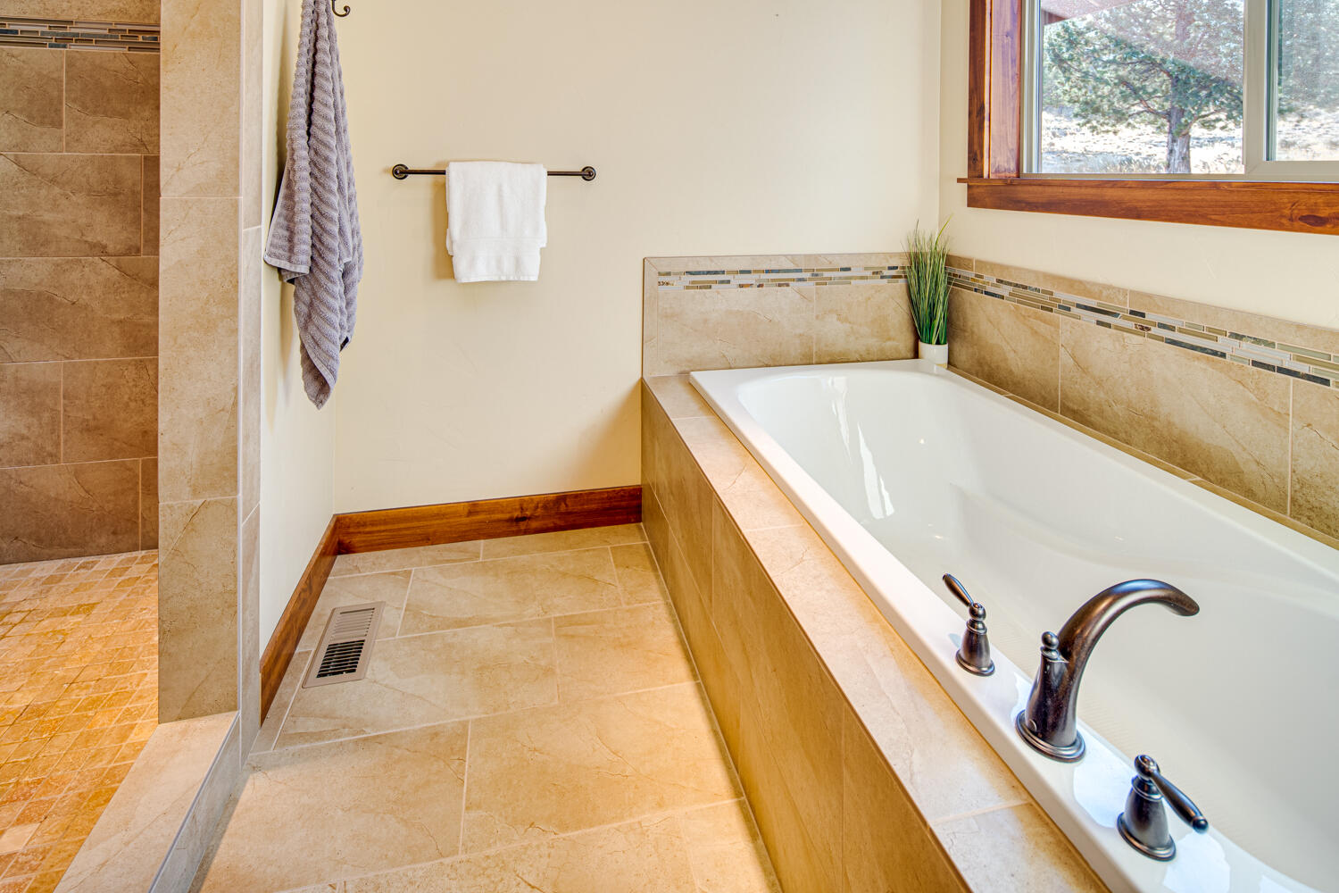 Eagle Crest - Residential