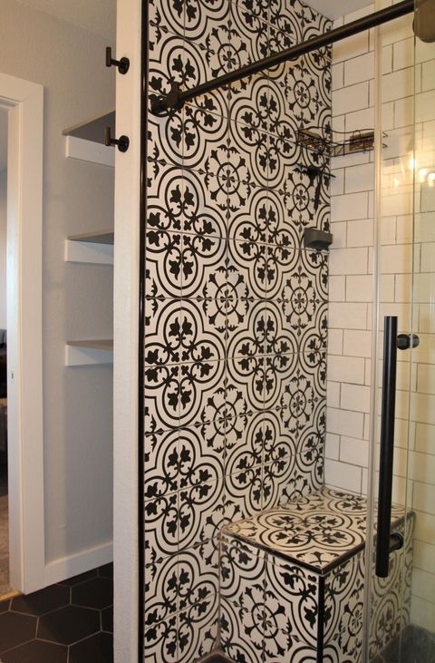 Tiny photo for 945 Hanks Street, Klamath Falls, OR 97601 (MLS # 220213250)