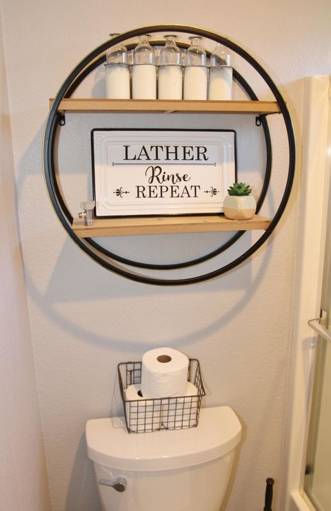 Tiny photo for 945 Hanks Street, Klamath Falls, OR 97601 (MLS # 220213250)