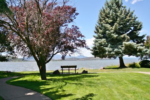 Tiny photo for 945 Hanks Street, Klamath Falls, OR 97601 (MLS # 220213250)