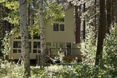 Photo of 13569 Valerian #AH3, Black Butte Ranch, OR 97759 (MLS # 220224588)