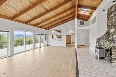 Tiny photo for 465 Strawberry Hill Lane, Jacksonville, OR 97530 (MLS # 220224388)
