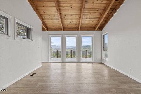 Tiny photo for 465 Strawberry Hill Lane, Jacksonville, OR 97530 (MLS # 220224388)