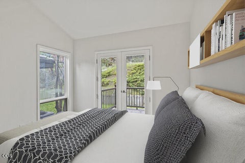 Tiny photo for 465 Strawberry Hill Lane, Jacksonville, OR 97530 (MLS # 220224388)