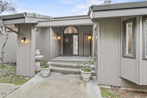 Tiny photo for 465 Strawberry Hill Lane, Jacksonville, OR 97530 (MLS # 220224388)