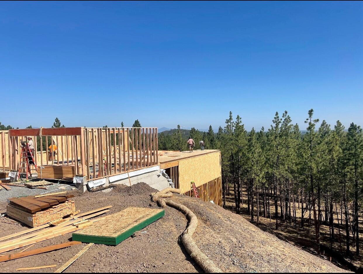 Marken Summit - Residential