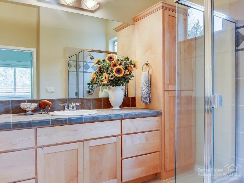 Broken Top - Residential