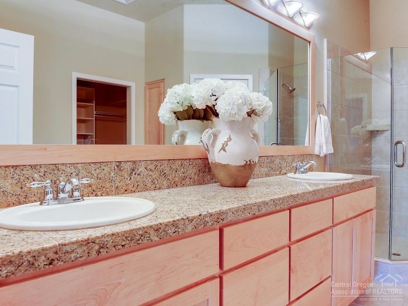 Broken Top - Residential