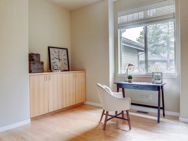 Broken Top - Residential