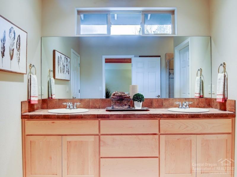 Broken Top - Residential