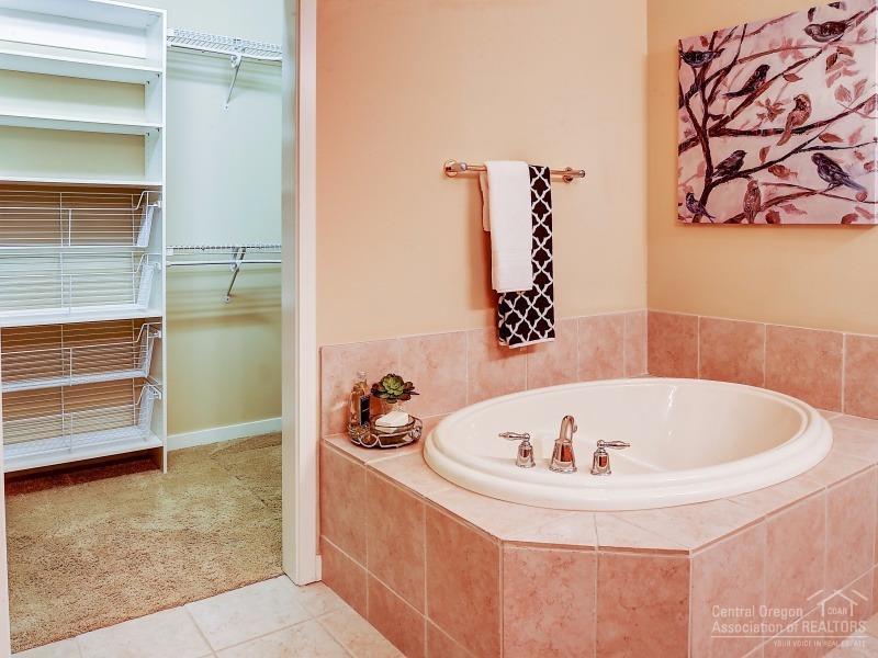 Broken Top - Residential