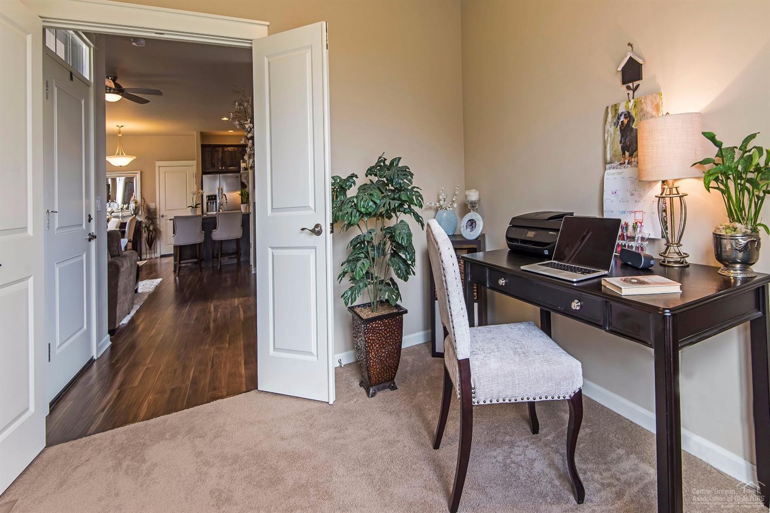 Lava Ridges - Residential