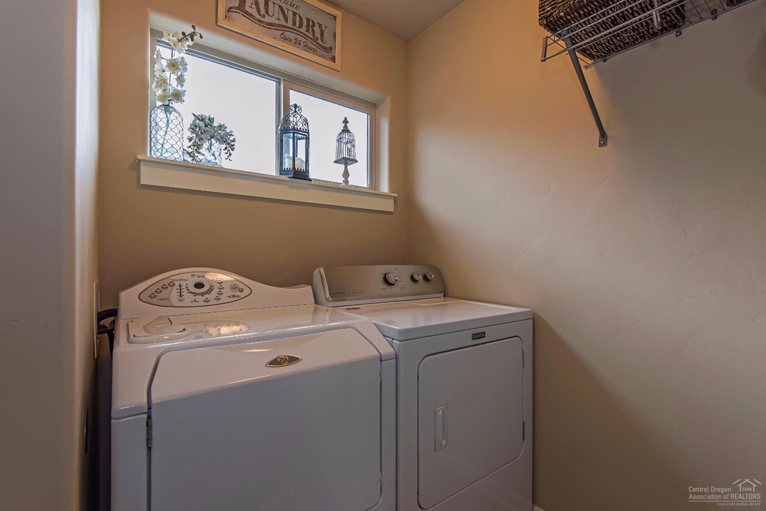 Lava Ridges - Residential