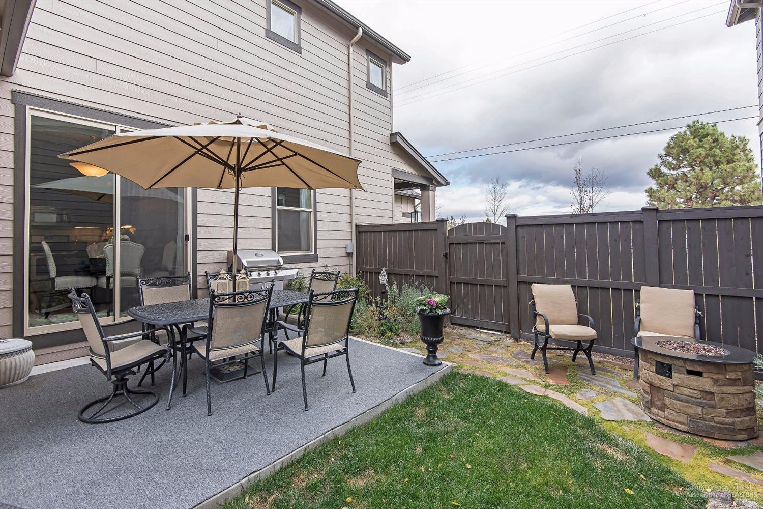 Lava Ridges - Residential