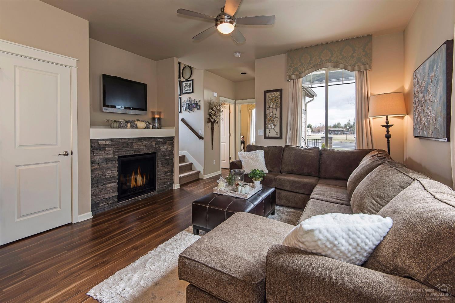 Lava Ridges - Residential