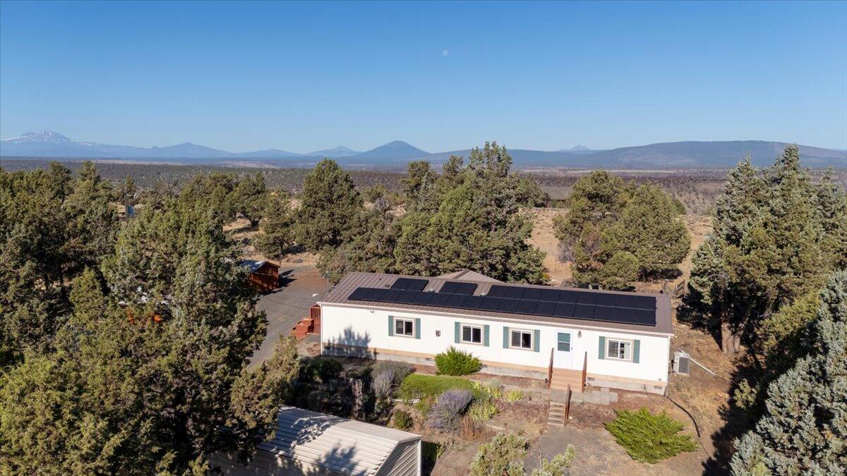 8562 SW Crater Loop Road