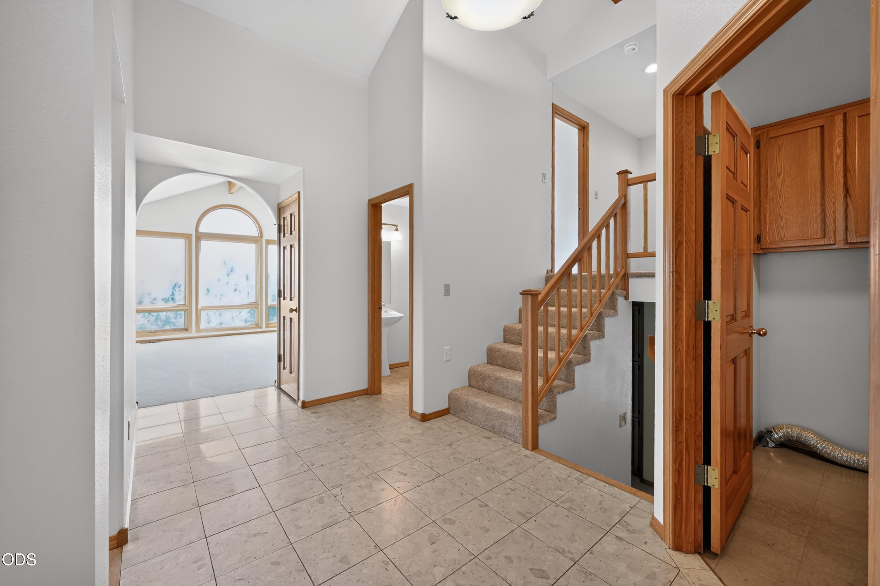 1573 NW City View Drive